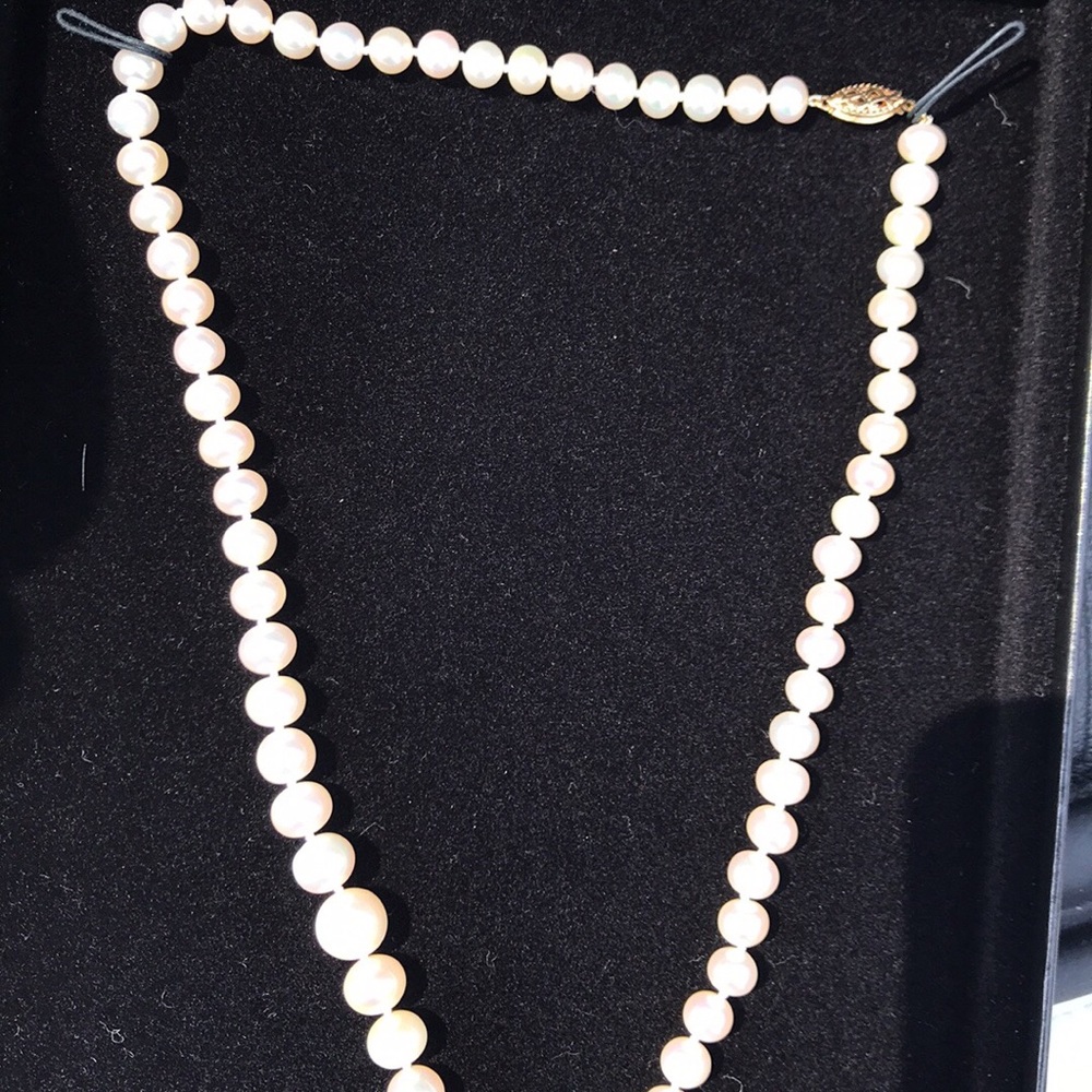Pearl necklace